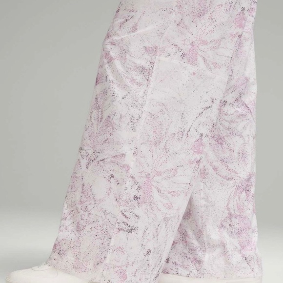 Lululemon Swift Mid-Rise Wide-Leg Pant Gossamer Floral Vita Pink Multi NWT SZ -2 - Picture 6 of 6